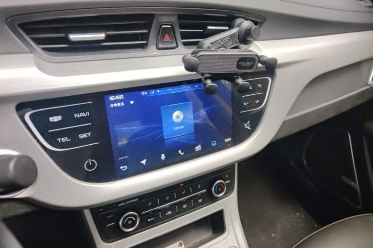 Used Geely Auto Vision 2018 1.5L Automatic Prestige Model Audio And AC Panel