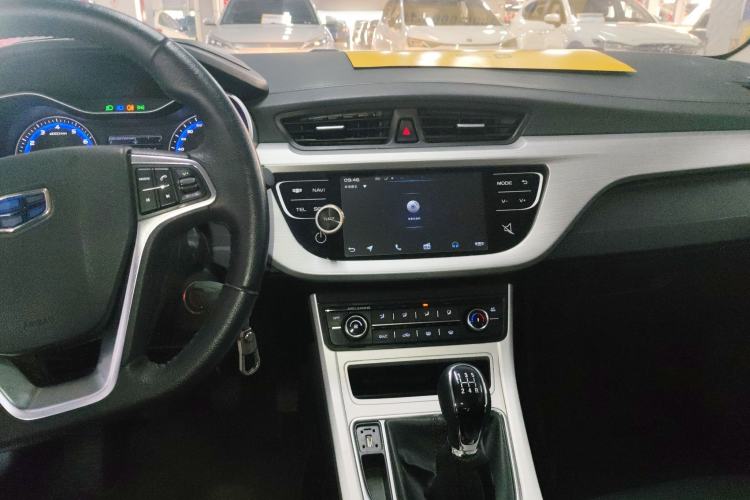 Used Geely Auto Vision 2018 1.5L Manual Happiness Edition Audio And AC Panel