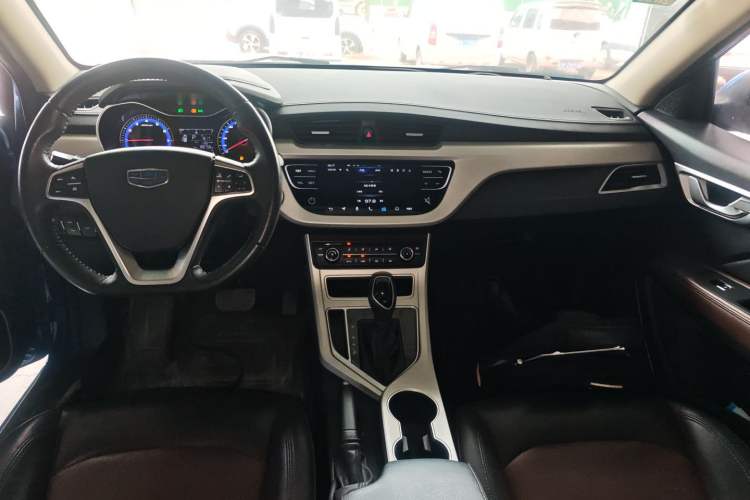 Used Geely Auto Vision 2018 1.5L Automatic Prestige Model Center Console