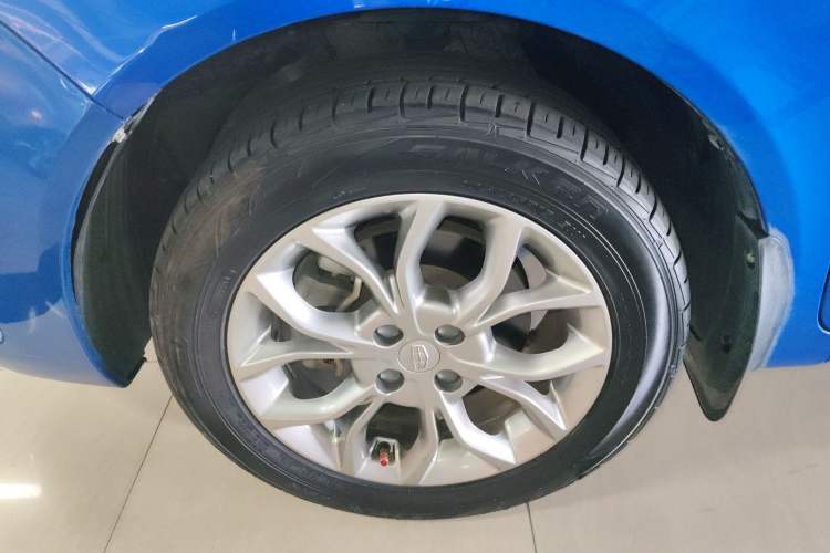 Used Geely Auto Vision 2018 1.5L Manual Happiness Edition Exterior 7