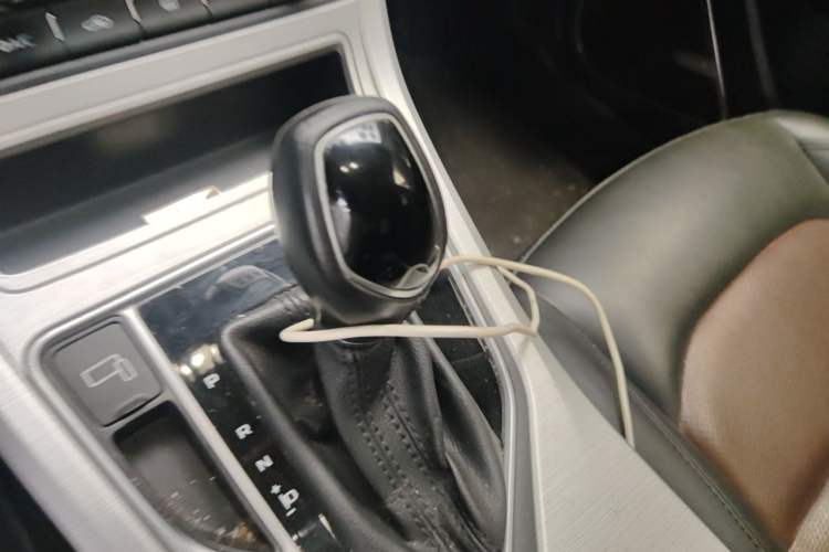 Used Geely Auto Vision 2018 1.5L Automatic Prestige Model Gear Lever