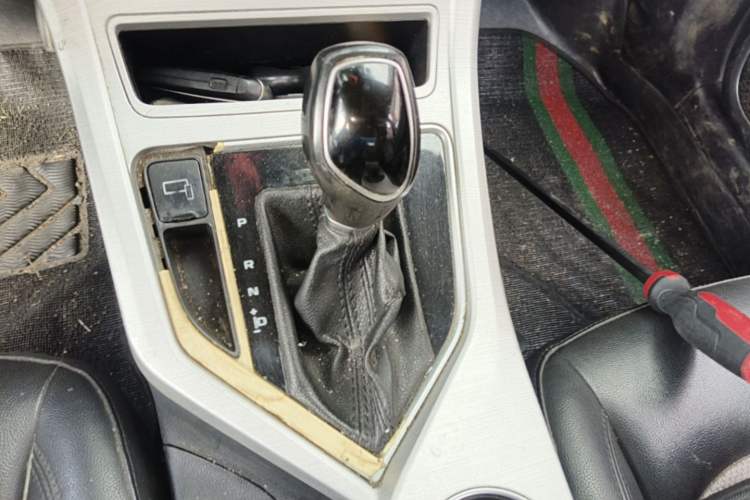 Used Geely Auto Vision 2018 1.5L Automatic Happiness Edition Gear Lever