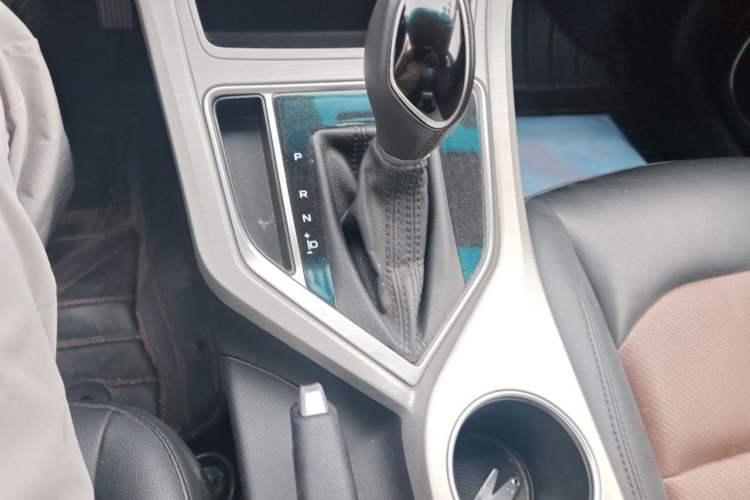 Used Geely Auto Vision 2018 1.5L Automatic Happiness Edition Gear Lever