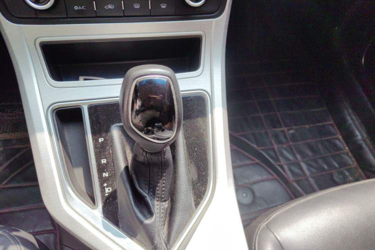 Used Geely Auto Vision 2018 1.5L Automatic Prestige Model Gear Lever