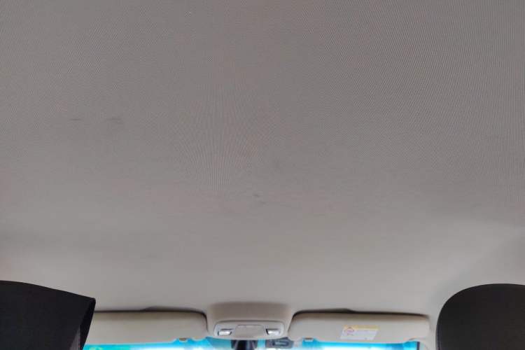 Used Geely Auto Vision 2018 1.5L Manual Happiness Edition Headliner