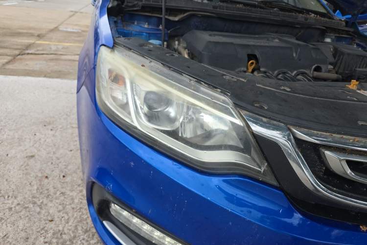 Used Geely Auto Vision 2018 1.5L Automatic Prestige Model Right Front Headlight