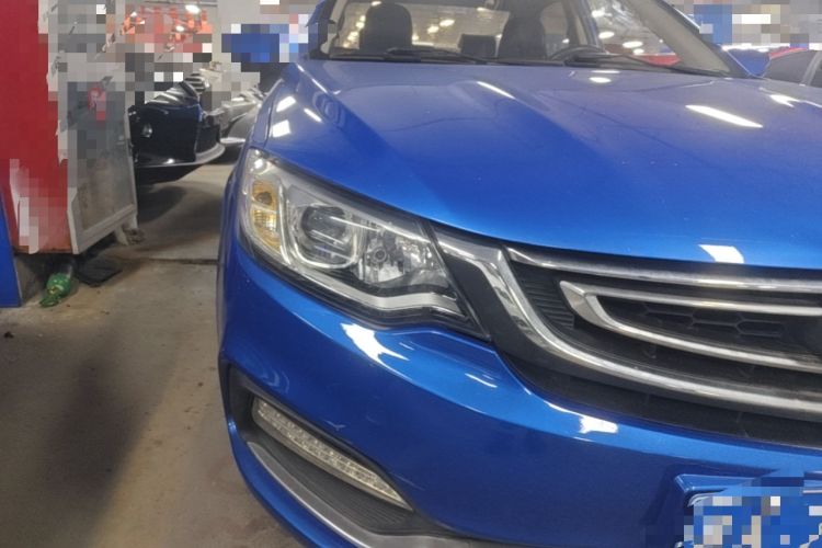 Used Geely Auto Vision 2018 1.5L Automatic Prestige Model Right Front Headlight