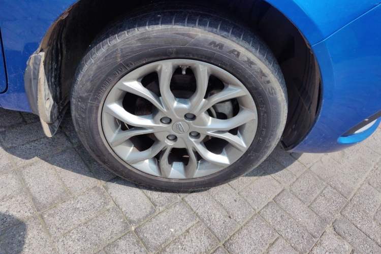 Used Geely Auto Vision 2018 1.5L Automatic Prestige Model Right Front Wheel Hub