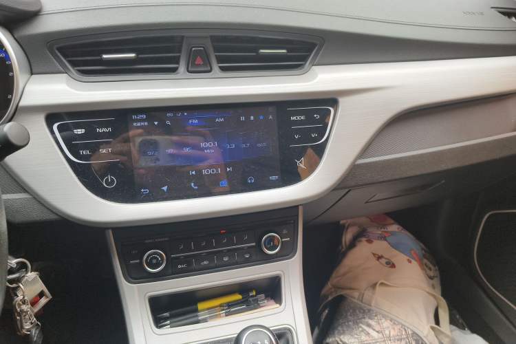 Used Geely Auto Vision 2018 1.5L Manual Happiness Edition Audio And AC Panel
