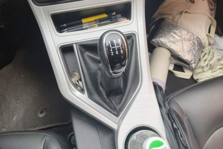 Used Geely Auto Vision 2018 1.5L Manual Happiness Edition Gear Lever
