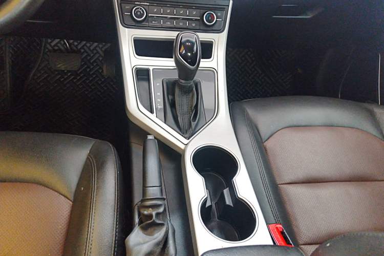 Used Geely Auto Vision 2018 1.5L Automatic Prestige Model Gear Lever
