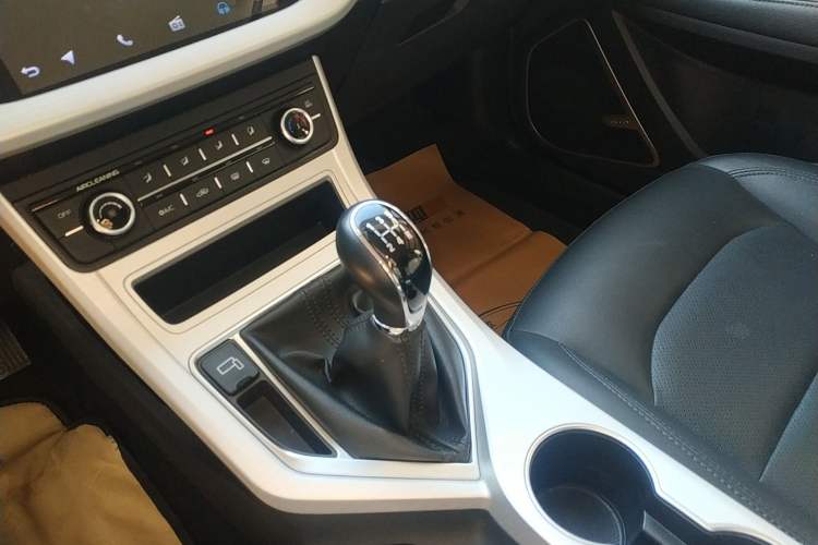 Used Geely Auto Vision 2018 1.5L Manual Happiness Edition Gear Lever