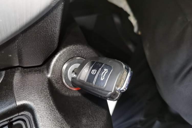 Used Geely Auto Vision 2018 1.5L Manual Happiness Edition Interior 1