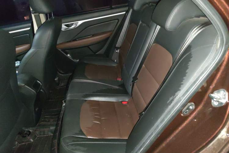 Used Geely Auto Vision 2018 1.5L Automatic Happiness Edition Left Rear Seat