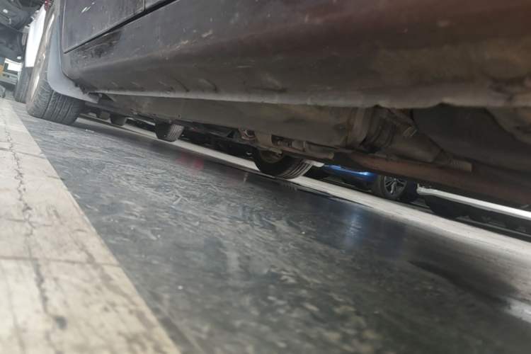 Used Geely Auto Vision 2018 1.5L Automatic Prestige Model Left Side Sill