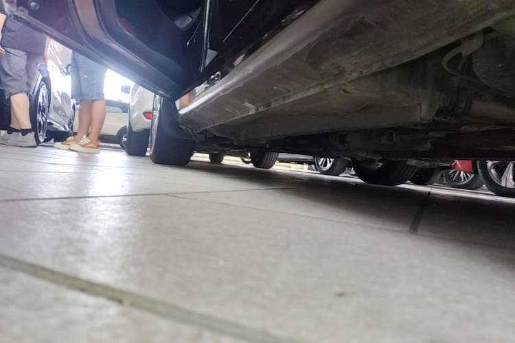 Used Geely Auto Vision 2018 1.5L Manual Happiness Edition Left Side Sill