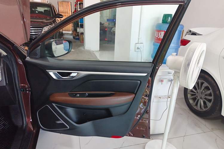 Used Geely Auto Vision 2018 1.5L Automatic Prestige Model Right Front Door Interior