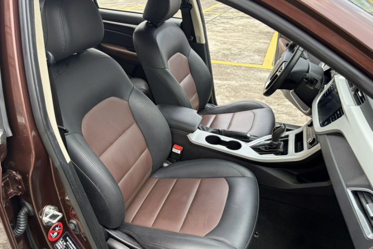 Used Geely Auto Vision 2018 1.5L Automatic Happiness Edition Right Front Seat