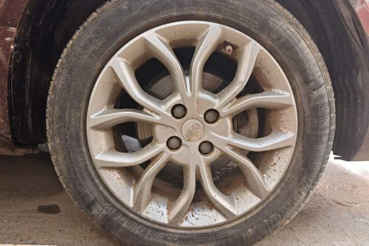 Used Geely Auto Vision 2018 1.5L Manual Happiness Edition Right Front Wheel Hub