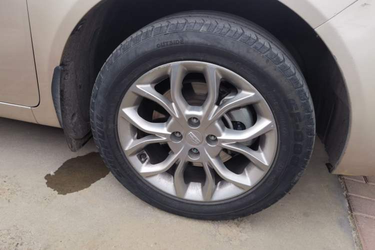 Used Geely Auto Vision 2018 1.5L Manual Happiness Edition Right Front Wheel Hub