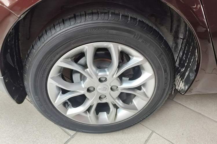 Used Geely Auto Vision 2018 1.5L Manual Happiness Edition Right Rear Wheel Hub