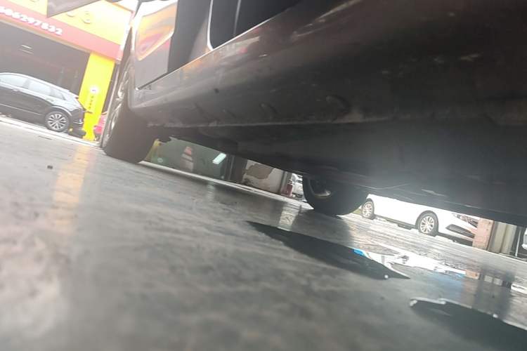 Used Geely Auto Vision 2018 1.5L Automatic Prestige Model Right Side Sill