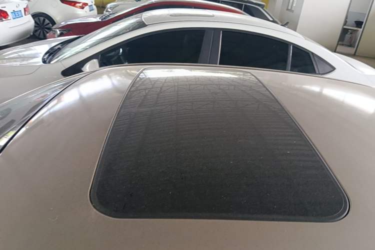 Used Geely Auto Vision 2018 1.5L Automatic Prestige Model Roof