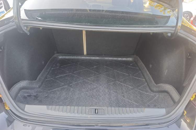 Used Geely Auto Vision 2018 1.5L Automatic Happiness Edition Trunk
