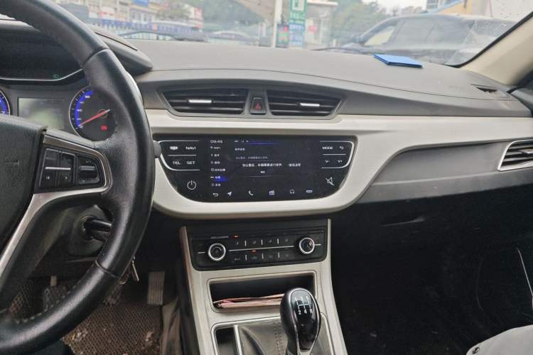 Used Geely Auto Vision 2018 1.5L Manual Happiness Edition Audio And AC Panel