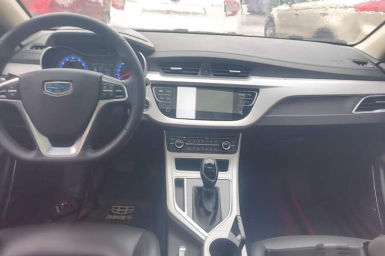 Used Geely Auto Vision 2018 1.5L Automatic Prestige Model Audio And AC Panel