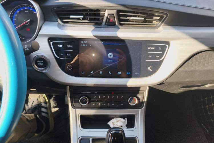 Used Geely Auto Vision 2018 1.5L Automatic Prestige Model Audio And AC Panel