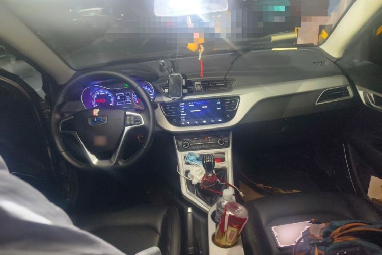 Used Geely Auto Vision 2018 1.5L Manual Happiness Edition Center Console