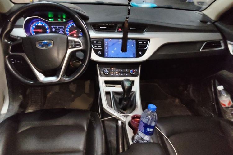 Used Geely Auto Vision 2018 1.5L Manual Happiness Edition Center Console