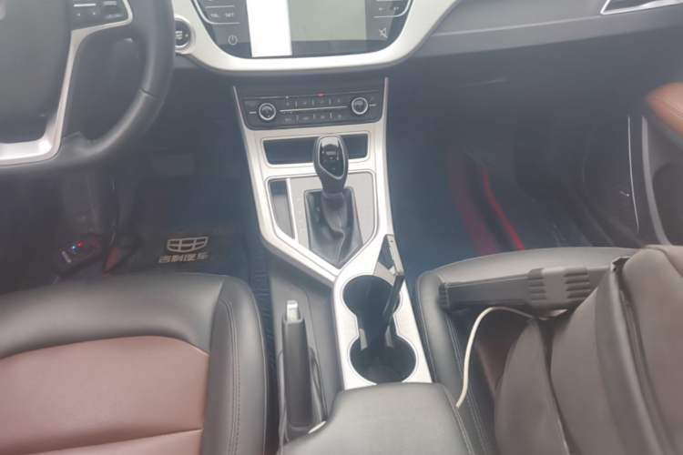 Used Geely Auto Vision 2018 1.5L Automatic Prestige Model Gear Lever
