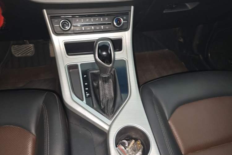Used Geely Auto Vision 2018 1.5L Automatic Prestige Model Gear Lever