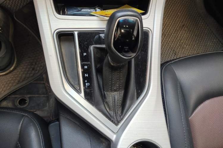 Used Geely Auto Vision 2018 1.5L Automatic Happiness Edition Gear Lever