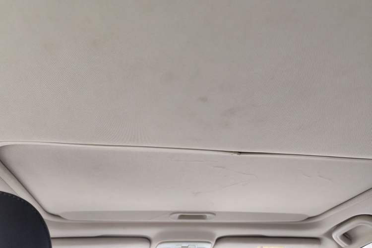Used Geely Auto Vision 2018 1.5L Automatic Happiness Edition Headliner