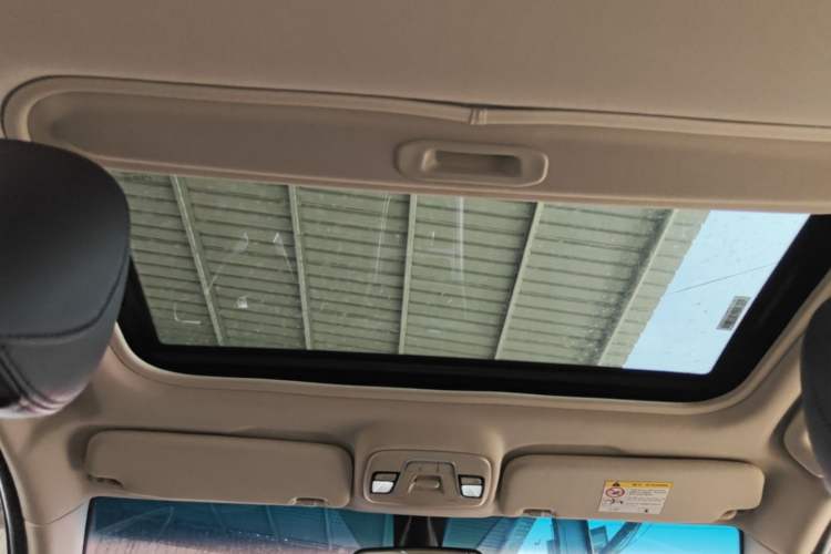 Used Geely Auto Vision 2018 1.5L Manual Happiness Edition Headliner