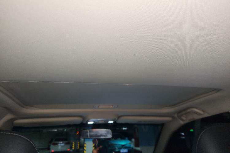 Used Geely Auto Vision 2018 1.5L Manual Happiness Edition Headliner