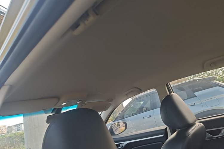 Used Geely Auto Vision 2018 1.5L Automatic Happiness Edition Headliner