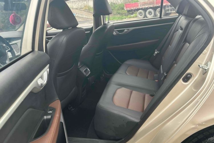 Used Geely Auto Vision 2018 1.5L Automatic Happiness Edition Interior 3