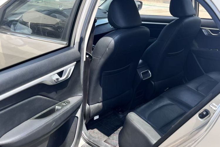 Used Geely Auto Vision 2018 1.5L Manual Happiness Edition Interior 3