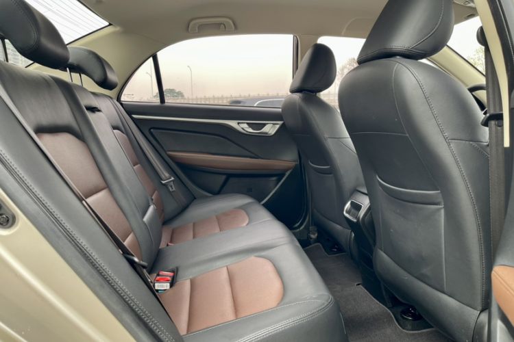 Used Geely Auto Vision 2018 1.5L Automatic Happiness Edition Interior 4