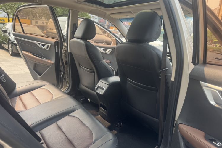 Used Geely Auto Vision 2018 1.5L Automatic Happiness Edition Interior 4