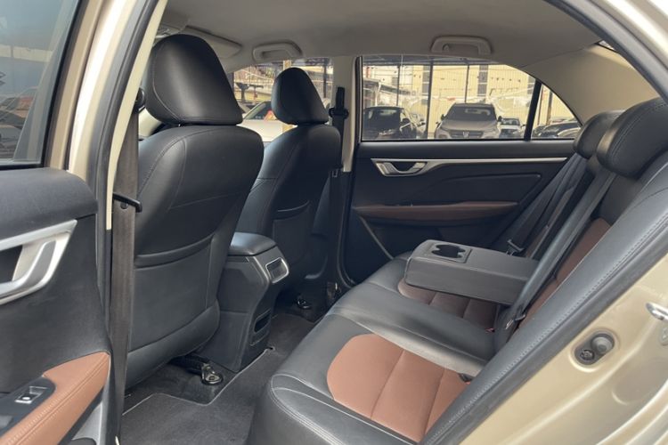 Used Geely Auto Vision 2018 1.5L Automatic Happiness Edition Interior 5