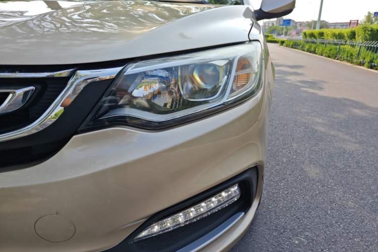 Used Geely Auto Vision 2018 1.5L Automatic Happiness Edition Left Front Headlight