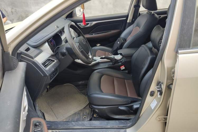 Used Geely Auto Vision 2018 1.5L Automatic Happiness Edition Left Front Seat
