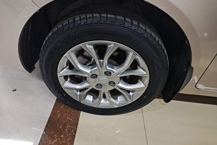 Used Geely Auto Vision 2018 1.5L Automatic Happiness Edition Left Front Wheel Hub