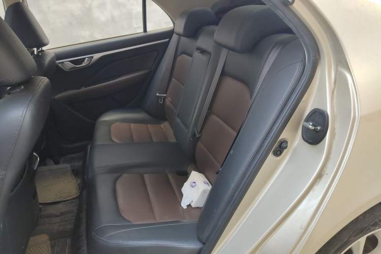 Used Geely Auto Vision 2018 1.5L Automatic Happiness Edition Left Rear Seat