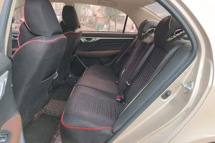 Used Geely Auto Vision 2018 1.5L Automatic Happiness Edition Left Rear Seat